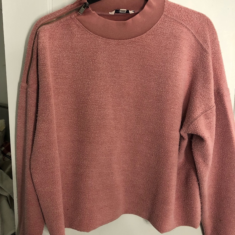 Long sleeve crewneck sweater